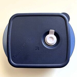 TUPPERWARE VENT N SERVE WITH LID